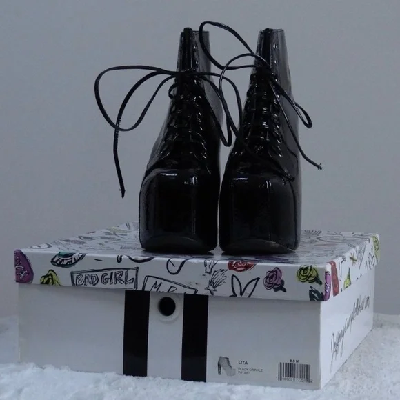 !RARE! Lita By Jeffrey Campbell - Shiny Black Lace Up Boots 9.5M - Picture 11 of 15